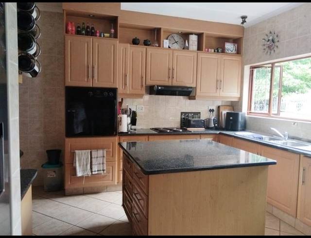 5 BEDROOM HOUSE FOR SALE IN WIDENHAM